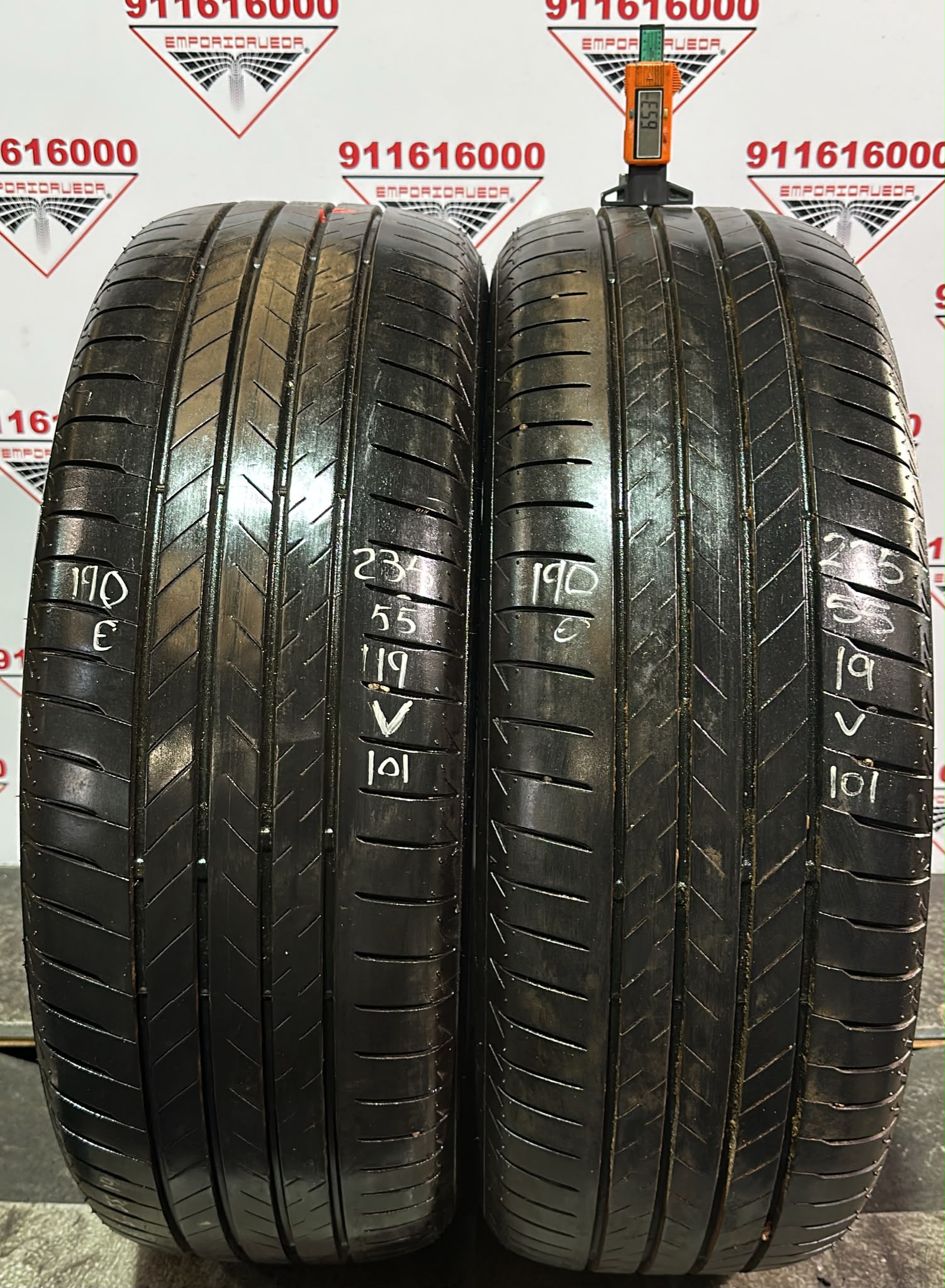 BRIDGESTONE  USADO  235/55 R19 101 V